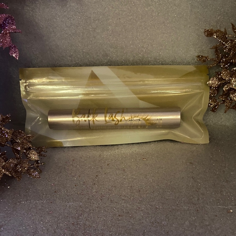 Belle by Kim Gravel Back Lash Mascara very black (no longer available retail)